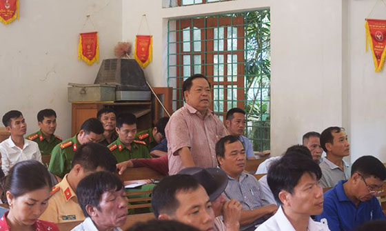 Người dân đóng góp ý kiến những vấn đề liên quan ANTT trên địa bàn   