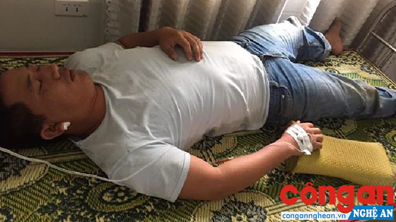Anh Dương Ngọc Tú bị hành hung, gây thương tích