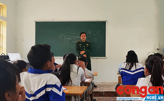 Việc đẩy mạnh tuyên truyền góp phần quan trọng làm nên những chuyển biến lớn trong công tác phòng, chống HIV/AIDS