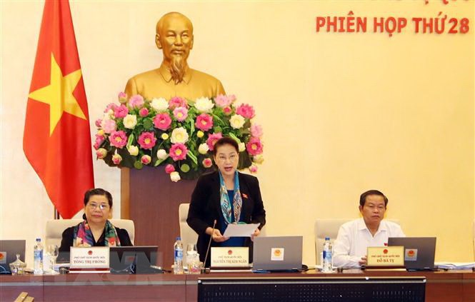 Chủ tịch Quốc hội Nguyễn Thị Kim Ngân chủ trì và phát biểu khai mạc Phiên họp thứ 28  của Ủy ban Thường vụ Quốc hội.  