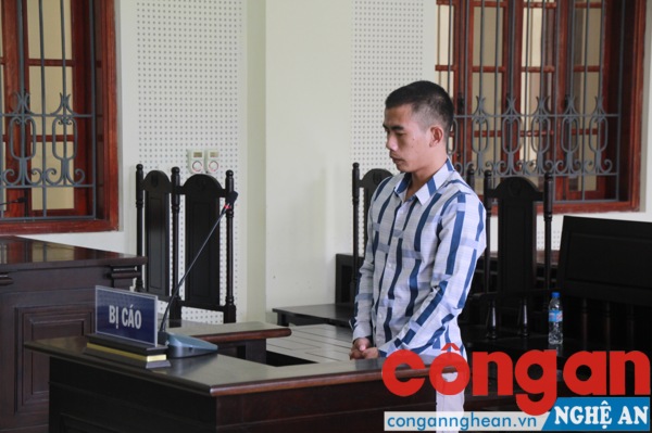 Bị cáo Trần  Viết Bằng tại tòa
