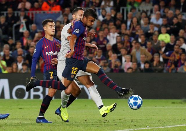 Rafinha mở tỷ số trận đấu