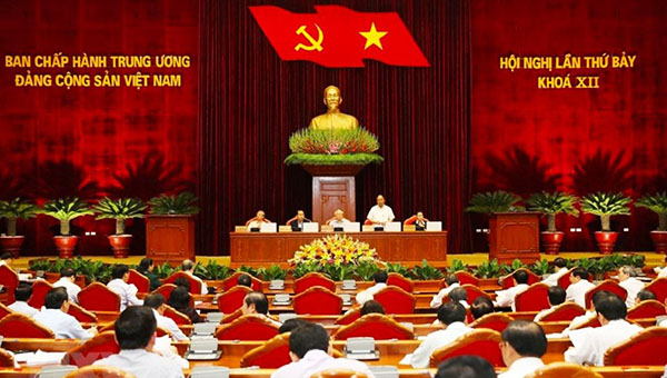 Hội nghị Trung ương 7 về tập trung xây dựng đội ngũ cán bộ