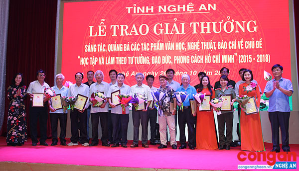 Trao giải cho các tác phẩm đạt giải Ba