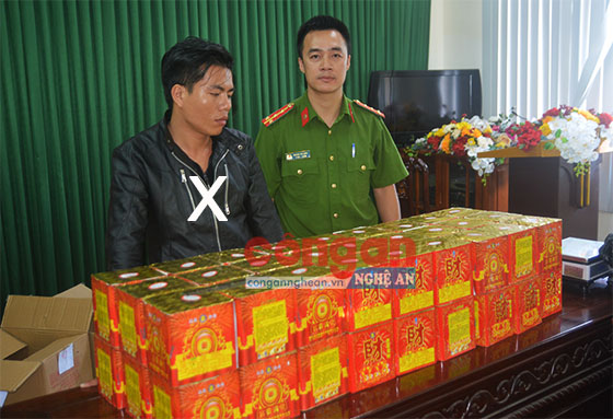 Đối tượng Nguyễn Hữu Chiến (X) và tang vật