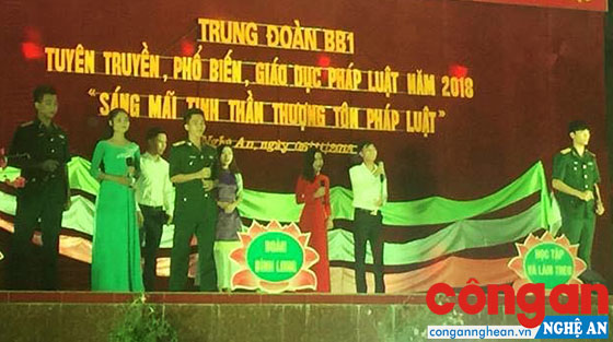 Bằng hình thức sân khấu hoá đã góp phần tuyên truyền pháp luật đến đông đảo cán bộ, chiến sỹ tham gia chương trình