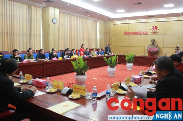 Toàn cảnh buổi làm việc