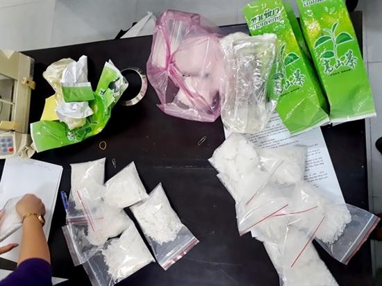 Tang vật gần 2,9kg ma túy đá đã được thu giữ.