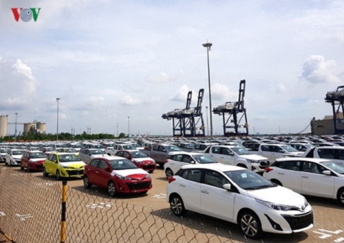 Xe nhập khẩu giảm sẽ khiến nguồn cung tại thị trường Việt Nam gặp khó khăn và gây biến động nhiều.