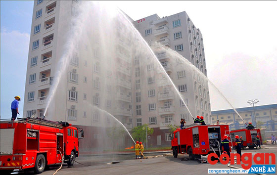 Lực lượng Cảnh sát Phòng cháy chữa cháy và Cứu nạn, cứu hộ diễn tập nhằm nâng cao sức chiến đấu
