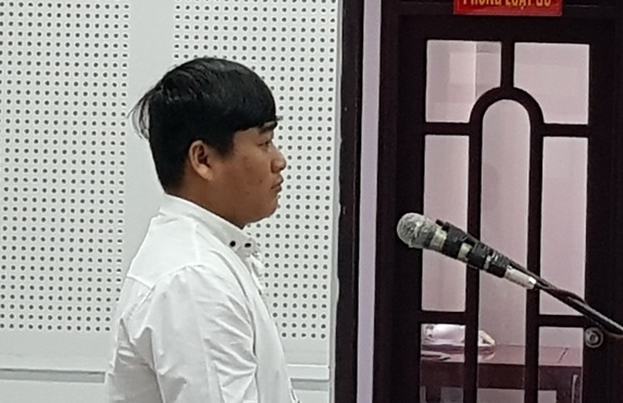 Bị cáo Âu tại tòa. 