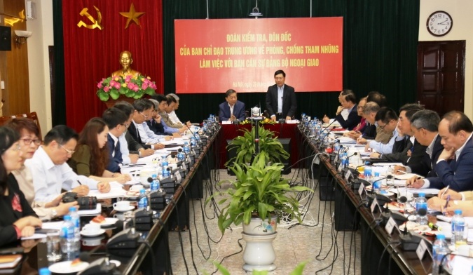 Đồng chí Phạm Bình Minh, Phó Thủ tưởng Chính phủ, Bí Thư Ban Cán sự đảng, Bộ trưởng Bộ Ngoại giao cảm ơn những ý kiến của Đoàn kiểm tra tại buổi làm việc.