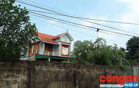 Diện tích đất nằm trong GCNQSDĐ của gia đình ông Nguyễn Văn Thực đã bị chính quyền xã Nghi Xuân cấp cho người khác