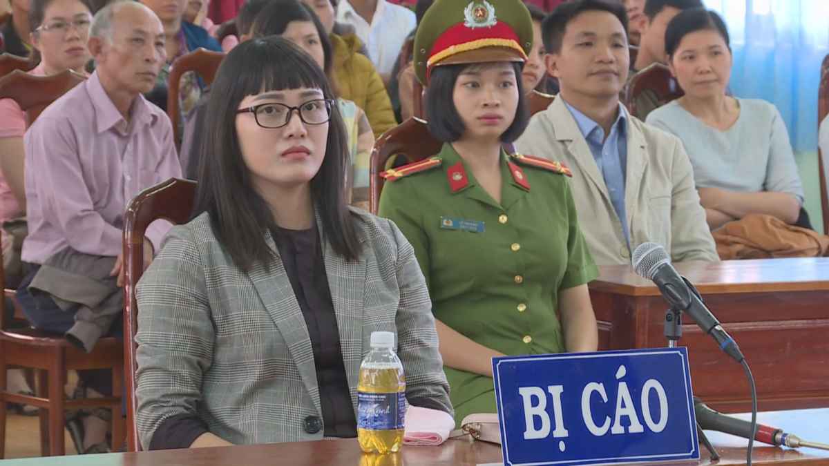 Huỳnh Thục Vy bị đưa ra xét xử