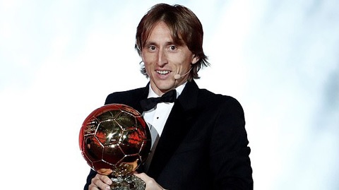Modric vượt mặt Ronaldo để giành Quả bóng vàng 2018