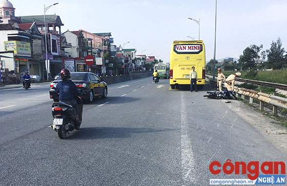 Hiện trường vụ tai nạn (Ảnh: Hữu Trọng)