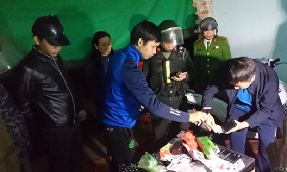 Lực lượng CSCĐ kiểm tra số tang vật thu giữ