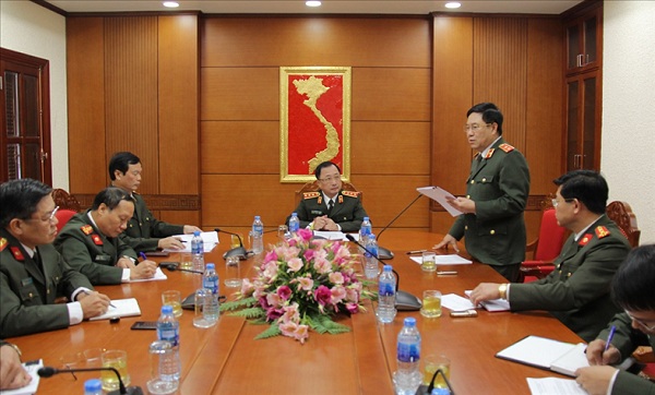 Toàn cảnh buổi làm việc.
