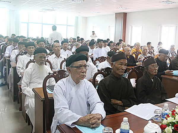 Đại diện các tổ chức tôn giáo tham dự tại hội nghị.