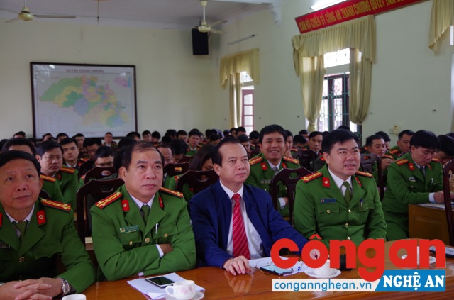 Đến dự Lễ ra quân có đồng chí Nguyễn Văn Quế, Chủ tịch UBND Huyện Thanh Chương
