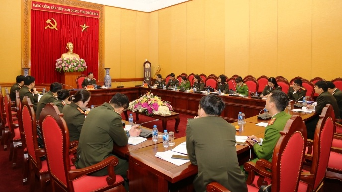 Thứ trưởng Nguyễn Văn Thành làm việc với các tổ chức đoàn thể CAND.