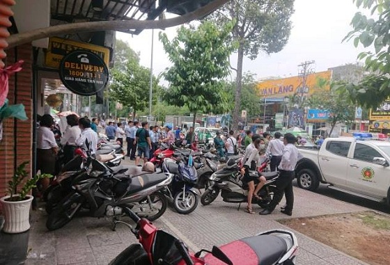 Thời điểm phòng giao dịch ngân hàng bị cướp