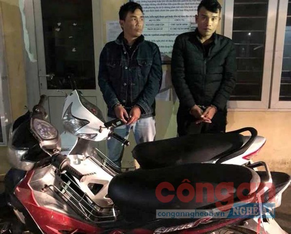 2 đối tượng và tang vật