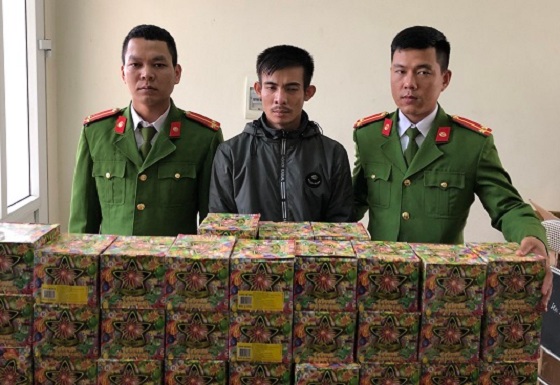 Đối tượng và tang vật tại cơ quan Công an