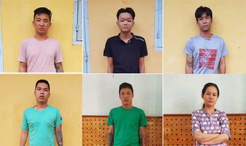 Các đối tượng tham gia cờ bạc ăn tiền.