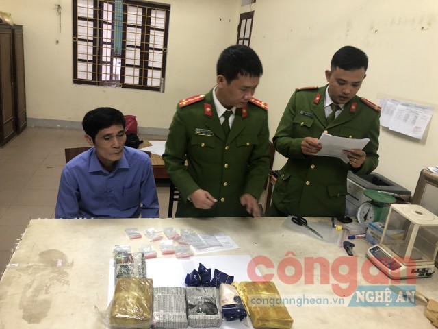 Công an TP Vinh phối hợp tổ chức giám định số ma tuý thu được trong 1 vụ án