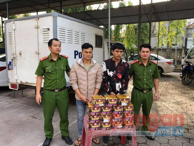 2 đối tượng cùng tang vật tại cơ quan Công an