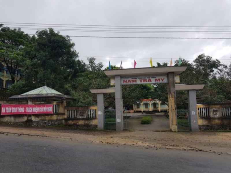 Ngôi trường xảy ra vụ việc