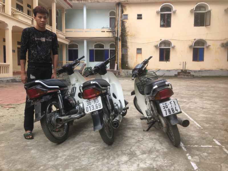 Đối tượng Phan Công Cha Lơn và tang vật vụ án