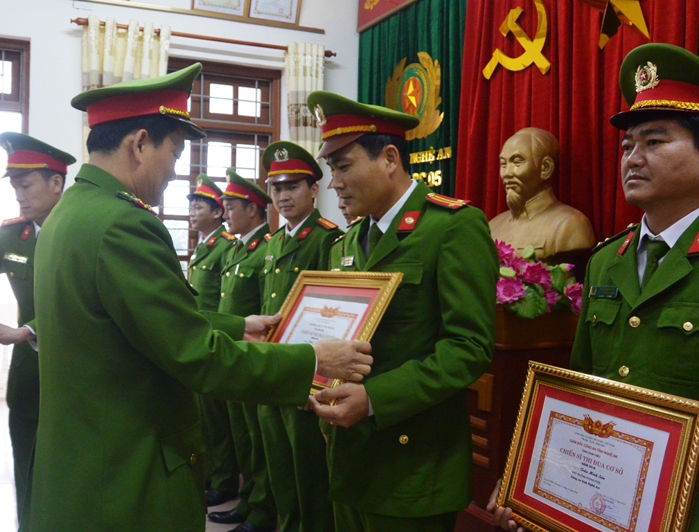 Trong năm 2018 nhiều tập thể, cá nhân được các cấp khen thưởng vì có thành tích xuất sắc trong công tác
