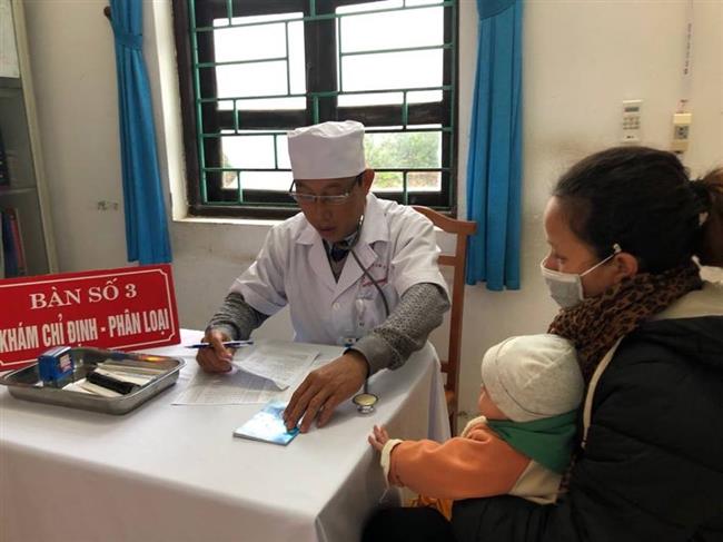 Tiêm phòng đầy đủ và đúng lịch cho trẻ để phòng bệnh. Ảnh: VGP/Thúy Hà