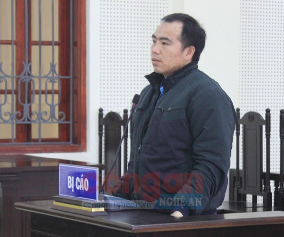 Bị cáo Vừ Bá Xênh tại phiên tòa