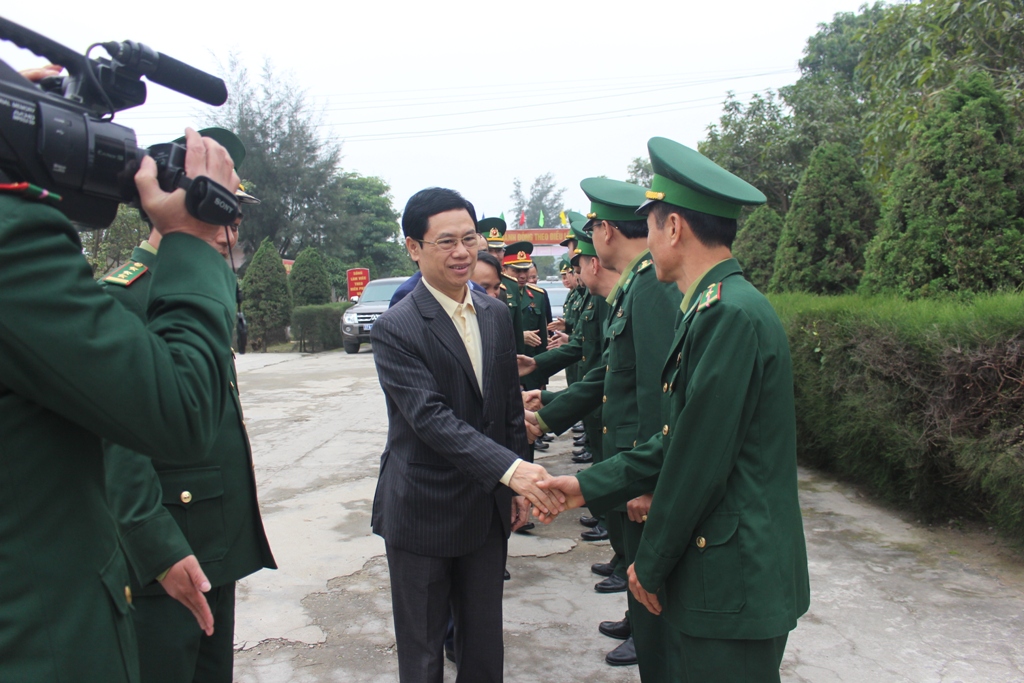 Thăm, chúc Tết tại Đồn biên phòng Cửa Lò - Bến Thủy