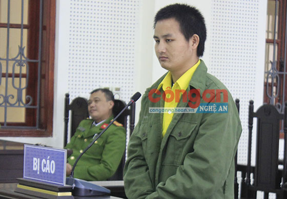 Bị cáo Chư Khua Dìa Di Xồng tại phiên tòa