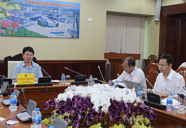 Đồng chí Nguyễn Thanh Tịnh, Phó Chủ tịch UBND tỉnh chủ trì hội nghị giao ban quý IV năm 2018 của Ban Chỉ đạo liên ngành ATTP tỉnh.