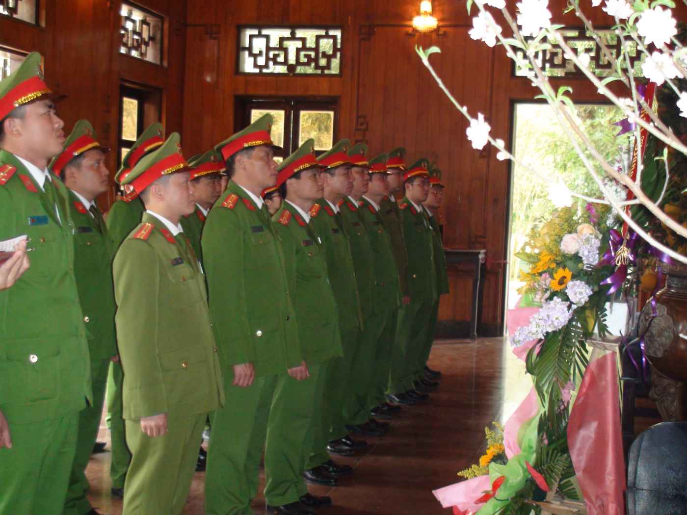 lãnh đạo, CBCS 