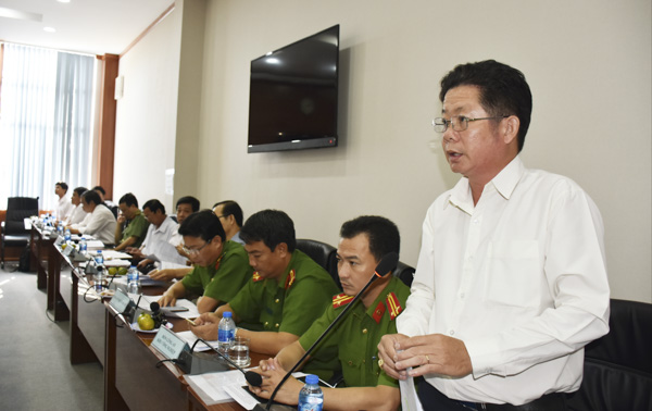 Ông Lê Văn Khương, Phó Chủ tịch UBND phường Phú Mỹ (TX. Phú Mỹ) phát biểu về tình hình tai nạn lao động trên địa bàn.