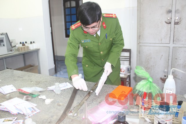 Công tác giám định luôn được CBCS  Phòng Kỹ thuật Hình sự thực hiện đúng quy trình,  đảm bảo kịp thời, chính xác