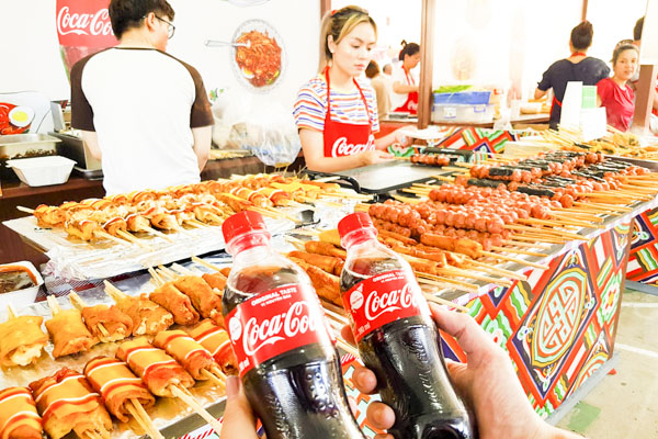 Lễ hội ẩm thực Châu Á Coca-Cola sẽ mang đến cho người dân gần 100 món ăn ngon, mới lạ