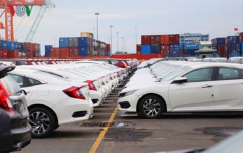 Trong nửa đầu tháng 3/2019, lượng xe 9 chỗ ngồi trở xuống vẫn chiếm 67% tổng lượng xe nhập khẩu về Việt Nam.