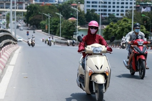 Ngày 10/4, nắng nóng tiếp tục diễn ra trên diện rộng. (Ảnh minh họa: KT)