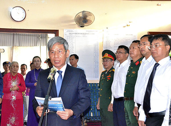 Đồng chí Nguyễn Lập, Tỉnh ủy viên, Chủ tịch UBND TP.Vũng Tàu đã đọc diễn văn tưởng nhớ công ơn các Vua Hùng.