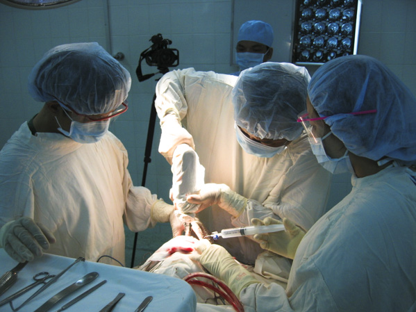 Ca phẫu thuật não đầu tiên được thực hiện tại BV Bà Rịa từ năm 2005.