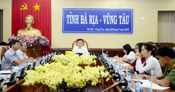 Đồng chí Nguyễn Thành Long, Ủy viên Ban Thường vụ Tỉnh ủy, Phó Chủ tịch UBND tỉnh chủ trì tại điểm cầu BR-VT.