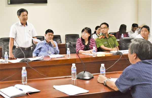 Ông Nguyễn Văn Hải, Phó Chi cục Quản lý thị trường phát biểu ý kiến tại buổi làm việc.