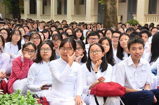 Các Chuyên gia Giáo dục cho rằng, còn quá nhiều việc phải làm mang tính
